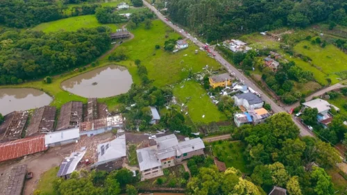Imagens aéreas da destruição confirmam mais um tornado na Serra Gaúcha 3 farroupilha4.jpg
