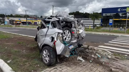 Seis pessoas ficam feridas em acidente entre carreta e cinco carros na RSC-453, em Caxias do Sul