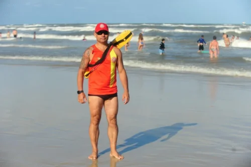 Balanço da Operação Verão aponta aumento de ações preventivas e reforça orientação aos banhistas 2 000 8313