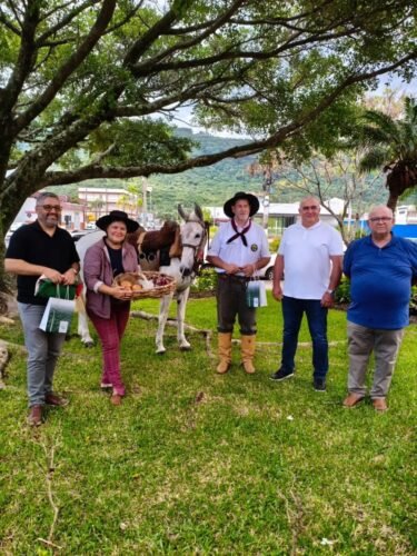 Única mulher da Cavalgada, Priscilla Machado Griebeler chega a Osório após 27 dias de jornada a cavalo