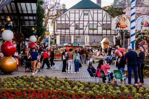 NOVA PETR&Oacute;POLIS ULTRAPASSA 800 MIL VISITANTES EM 2025 E CONSOLIDA FOR&Ccedil;A DO TURISMO NA SERRA GA&Uacute;CHA