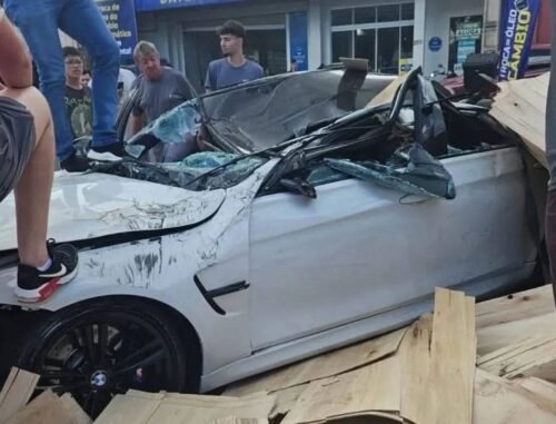 ACIDENTE EM CHAPECÓ DEIXA 12 FERIDOS 8 622431198 1325553959378781 1400629326938191064 n