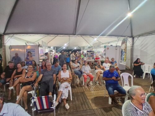 SHOWS MUSICAIS MARCAM A ABERTURA OFICIAL DA 13ª FEIRA DO LIVRO DE ATLÂNTIDA SUL 3 623186719 1333047285530502 4484714011579987973 n