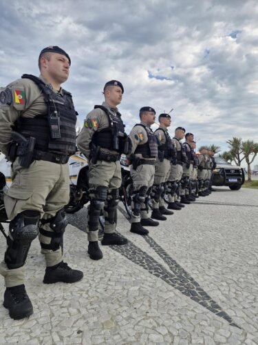 Brigada Militar realiza Operação Cavalos de Aço no Litoral Norte