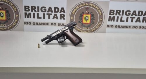 BM prende quatro homens e apreende adolescente em Santo Antônio da Patrulha após roubo a residência em Imbé