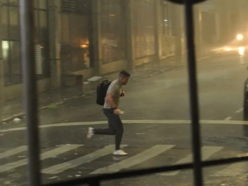 Defesa Civil alerta para final de semana com tempestades, rajadas de vento e queda de granizo no RS