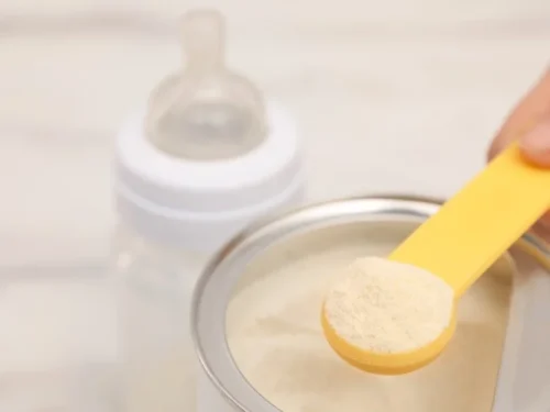 Duas crianças do DF são intoxicadas após consumo de fórmula infantil da Nestlé