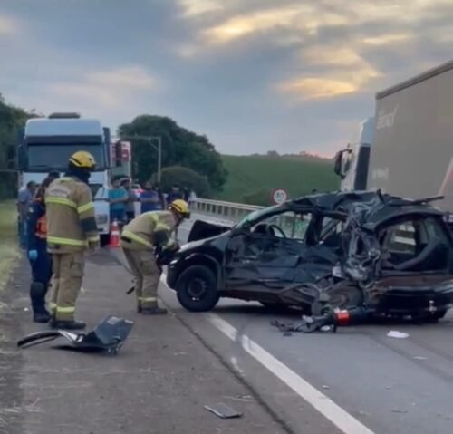 Tragédia na BR-285 | Colisão entre carro e carreta deixa pai e bebê mortos em Carazinho 1 623684180 1356044956538907 8528027025372814610 n