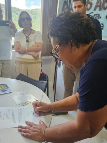 Lei que Institui Feriado Municipal em Homenagem a Nossa Senhora dos Navegantes e Iemanjá é Promulgada na Câmara de Vereadores de Osório 3 624617366 1245652957666007 2456000989923150373 n