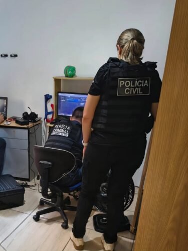 POLÍCIA CIVIL CUMPRE MANDADO DE BUSCA E APREENSÃO POR ARMAZENAMENTO DE CONTEÚDO DE ABUSO SEXUAL INFANTOJUVENIL EM OSÓRIO