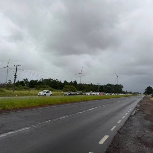 Acidente envolvendo quatro veículos causa congestionamento na RS-030, em Osório 6 634988220 25584353671236352 8654634196706021532 n