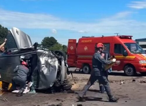 COLISÃO NA RS-239: Colisão tripla mobiliza equipes de resgate em Nova Hartz 4 638141454 1348420450642693 8593170894413260378 n