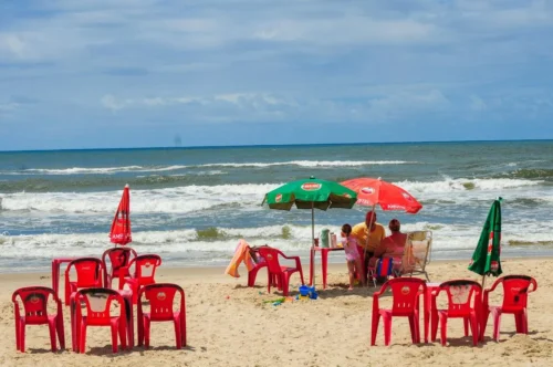 Com céu cinzento, Quarta-feira de Cinzas é de mar limpo e movimento menor na beira-mar de Imbé 7 7AFA06D5 7E7B 46EC 92F4 655B436630C0 24058 00000226C75A29DD