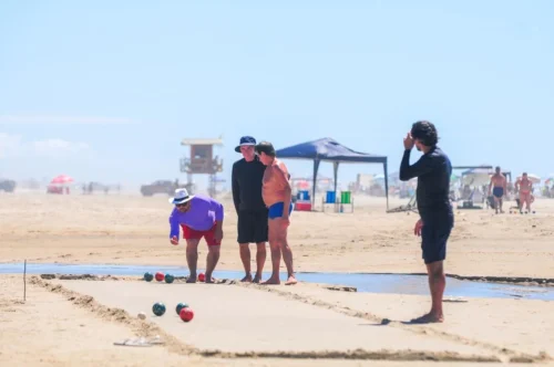 Terça-feira de Carnaval é de céu claro e mar limpo no balneário de Arroio Teixeira 8 7F8CB62A BE7B 433C 9C16 E32530BFD4FB 9996 000000EB0BA44350 1