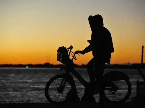 Semana inicia com sol e temperaturas caem nos próximos dias no RS