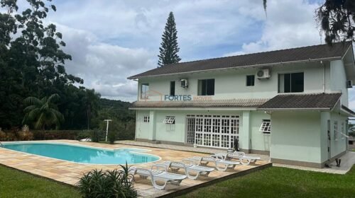 Fortes Imóveis Vende chácara Luxuosa com lagoa em Osório