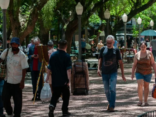 Fevereiro termina com sol e temperatura agradável no RS