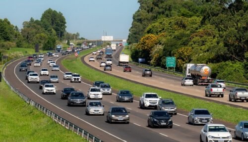 Freeway não terá mais acostamento liberado para veículos em dias de grande movimento