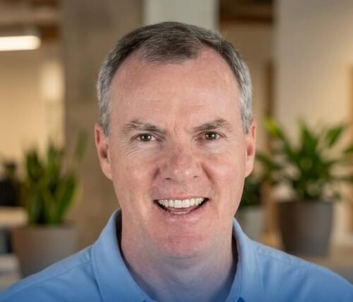 TRAGÉDIA: MÉDICO É ENCONTRADO MORTO DENTRO DO CARRO AO LADO DO HOSPITAL ONDE TRABALHAVA