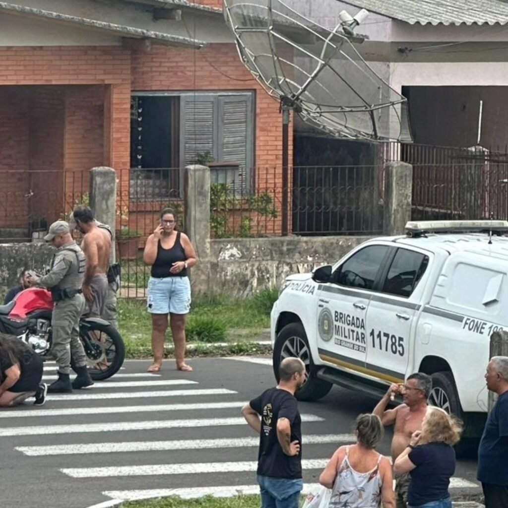 Acidente entre carro e motocicleta deixa dois feridos em Os&oacute;rio