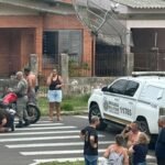Acidente entre carro e motocicleta deixa dois feridos em Osório