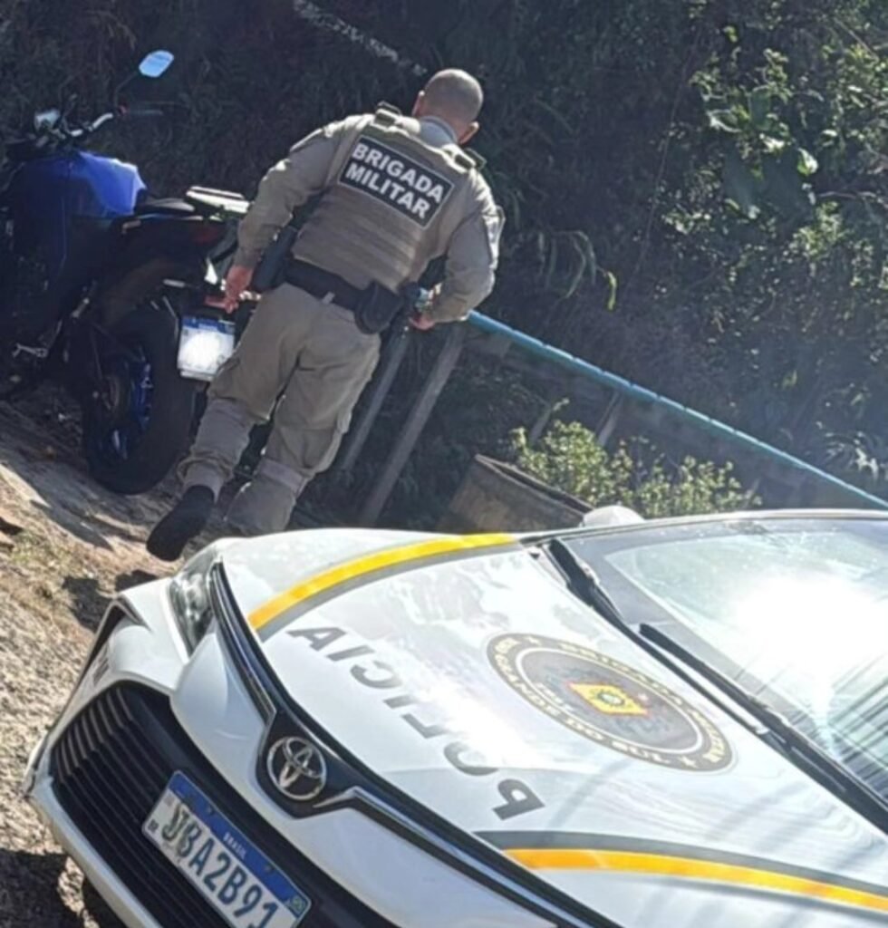 Motociclista sofre queda na subida do Morro da Bor&uacute;ssia em Os&oacute;rio na manh&atilde; deste S&aacute;bado