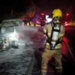 Veículo é destruído por incêndio no bairro Aguapés, em Osório