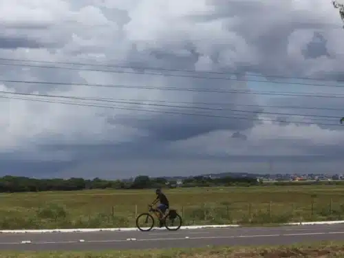 Terça-feira será instável no RS, com chuva irregular e trovoadas isoladas