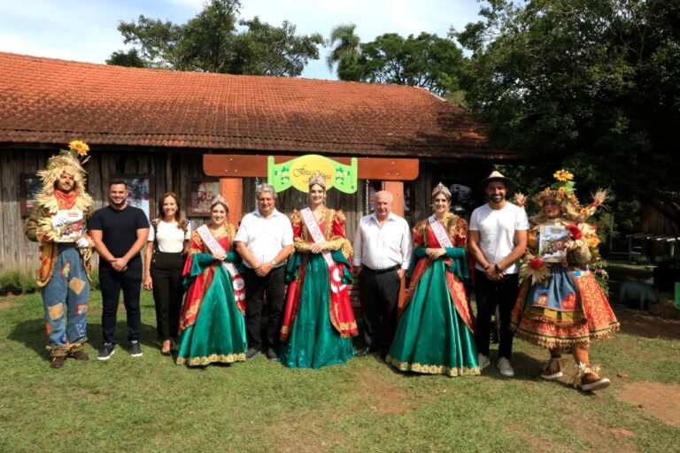 Em edição comemorativa de 35 anos, Festa da Colônia de Gramado está cheia de novidades 3 lancamento foto cleiton2