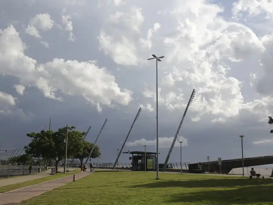 RS ter&aacute; sol entre nuvens nesta quarta-feira, com chuva isolada em alguns pontos