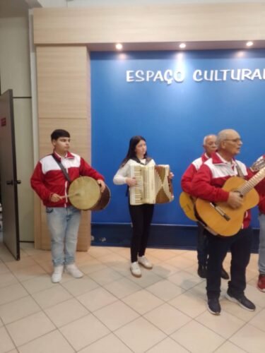 NOITE DE FÉ, CULTURA E TRADIÇÃO MARCA APRESENTAÇÃO DO GRUPO DE FOLIA DO DIVINO NO ESPAÇO CULTURAL CONCEIÇÃO EM OSÓRIO 17 709655461 1435412425293987 5995450008799050389 n