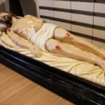 Imagem de Cristo é retirada Intacta após Incêndio que destruiu Igreja Centenária no RS