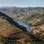 Rede Bourbon sorteia três viagens para o Alto Douro, em Portugal, no Dia dos Namorados
