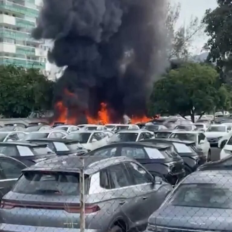Seis pessoas morreram na manhã deste domingo (14) após a colisão entre dois helicópteros no ar no RJ 4 724129638 1002323702183282 1828464086847444679 n