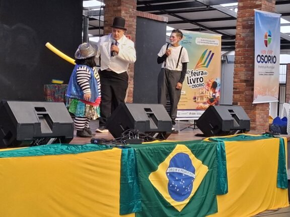MAIS DE 5 MIL ESTUDANTES VISITARAM A 40ª FEIRA DO LIVRO DE OSÓRIO 59 724527529 1450920770409819 4454275251000731306 n