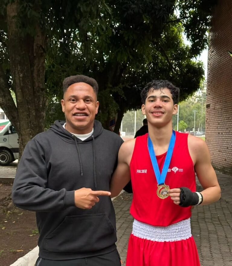 O atleta Gustavo Quintanilha, de 14 anos, conquistou no último dia 20 de junho o título do Torneio Punhos de Ouro.