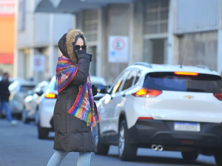 Ar polar perde força, porém ainda há chance de geada em boa parte do território gaúcho, acompanhada de frio intenso.
