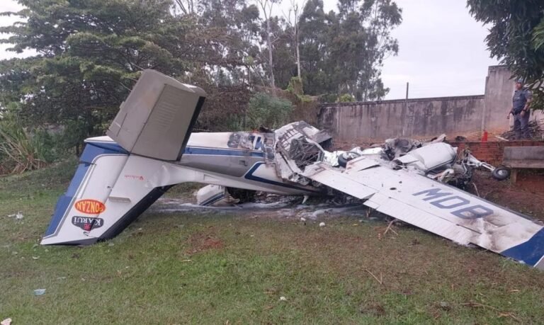 Queda de bimotor deixa dois mortos em Marília, interior de São Paulo