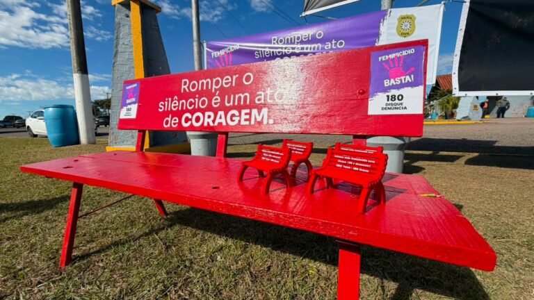 As miniaturas reforçam a campanha e enfrentamento à violência contra a mulher em Osório.