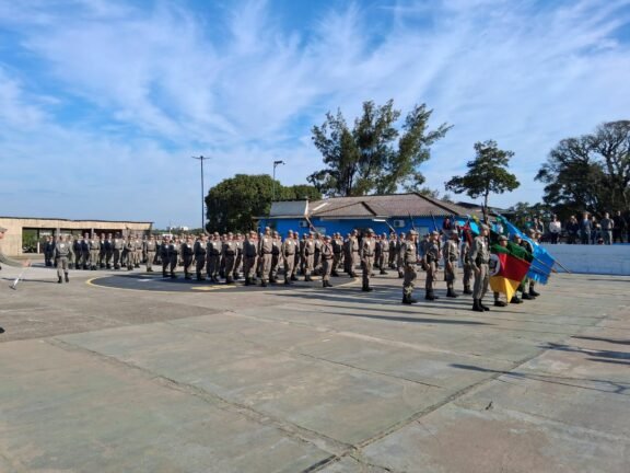 EXECUTIVO MUNICIPAL DE OSÓRIO PRESTIGIA O ANIVERSÁRIO DA ESCOLA DE SOLDADOS DA BRIGADA MILITAR E A SUA PASSAGEM DE COMANDO 15 749535402 27442605792047993 5766280768333233816 n