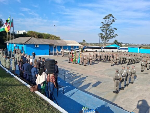 EXECUTIVO MUNICIPAL DE OSÓRIO PRESTIGIA O ANIVERSÁRIO DA ESCOLA DE SOLDADOS DA BRIGADA MILITAR E A SUA PASSAGEM DE COMANDO 11 751125510 2272696216832523 1727921141397331278 n