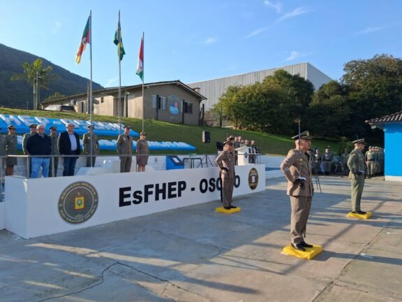 EXECUTIVO MUNICIPAL DE OSÓRIO PRESTIGIA O ANIVERSÁRIO DA ESCOLA DE SOLDADOS DA BRIGADA MILITAR E A SUA PASSAGEM DE COMANDO 8 751202362 840433082334913 31291888335571779 n
