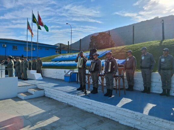 EXECUTIVO MUNICIPAL DE OSÓRIO PRESTIGIA O ANIVERSÁRIO DA ESCOLA DE SOLDADOS DA BRIGADA MILITAR E A SUA PASSAGEM DE COMANDO 3 751752030 26988449760833937 3292656637225330858 n