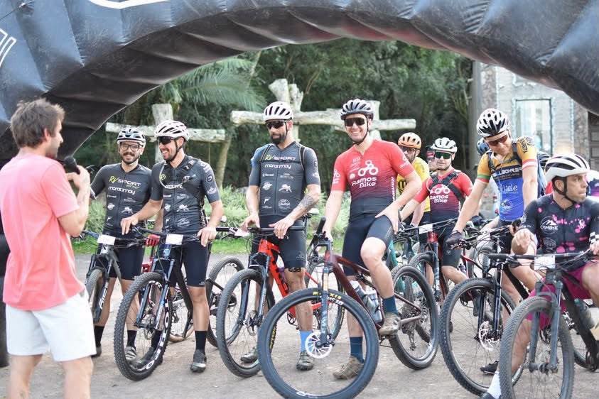 O último domingo (19/07), de temperaturas mais altas e atípicas para o inverno deixou o Desafio Renan Soares de Ciclismo ainda mais convidativo.