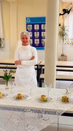 ESCOLA MUNICIPAL OSVALDO AMARAL VENCE O 1º CONCURSO DE CULINÁRIA DA MERENDA ESCOLAR DE OSÓRIO 16 754463043 1002478442832215 132490117812742448 n