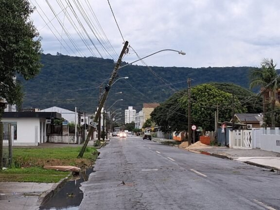 PREFEITURA DE OSÓRIO ATENDE A POPULAÇÃO E CONTABILIZA OS PREJUÍZOS APÓS O TEMPORAL DE SEGUNDA-FEIRA, 27 14 758765327 1488582069977022 8145415882402928836 n 2