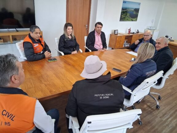 EMPRESA FAZ A DOAÇÃO DE 100 TELHAS PARA O MUNICÍPIO DE OSÓRIO APÓS ESTRAGOS CAUSADOS POR TEMPORAL 7 760322490 1423276423192920 8148557462476349344 n