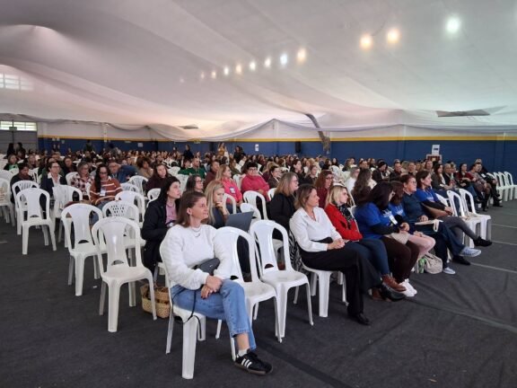 SEGUNDO DIA DO 22° FÓRUM DE EDUCAÇÃO DE OSÓRIO É MARCADO POR ATRAÇÃO INTERNACIONAL 8 761964383 1037427935923188 8477453974283614976 n