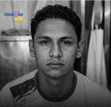 O adolescente Raniel William de Souza Castro, de 17 anos, morreu nos braços da mãe após ser esfaqueado pelo irmão caçula  na tarde do dia 17 de julho de 2026.