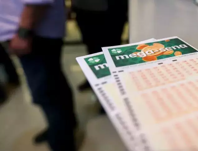 Sem vencedores, prêmio da Mega-Sena acumula e vai a R$ 38 milhões 12 A Caixa Econômica Federal realizou, na noite desse sábado (4), o sorteio do concurso 3027 da Mega-Sena.